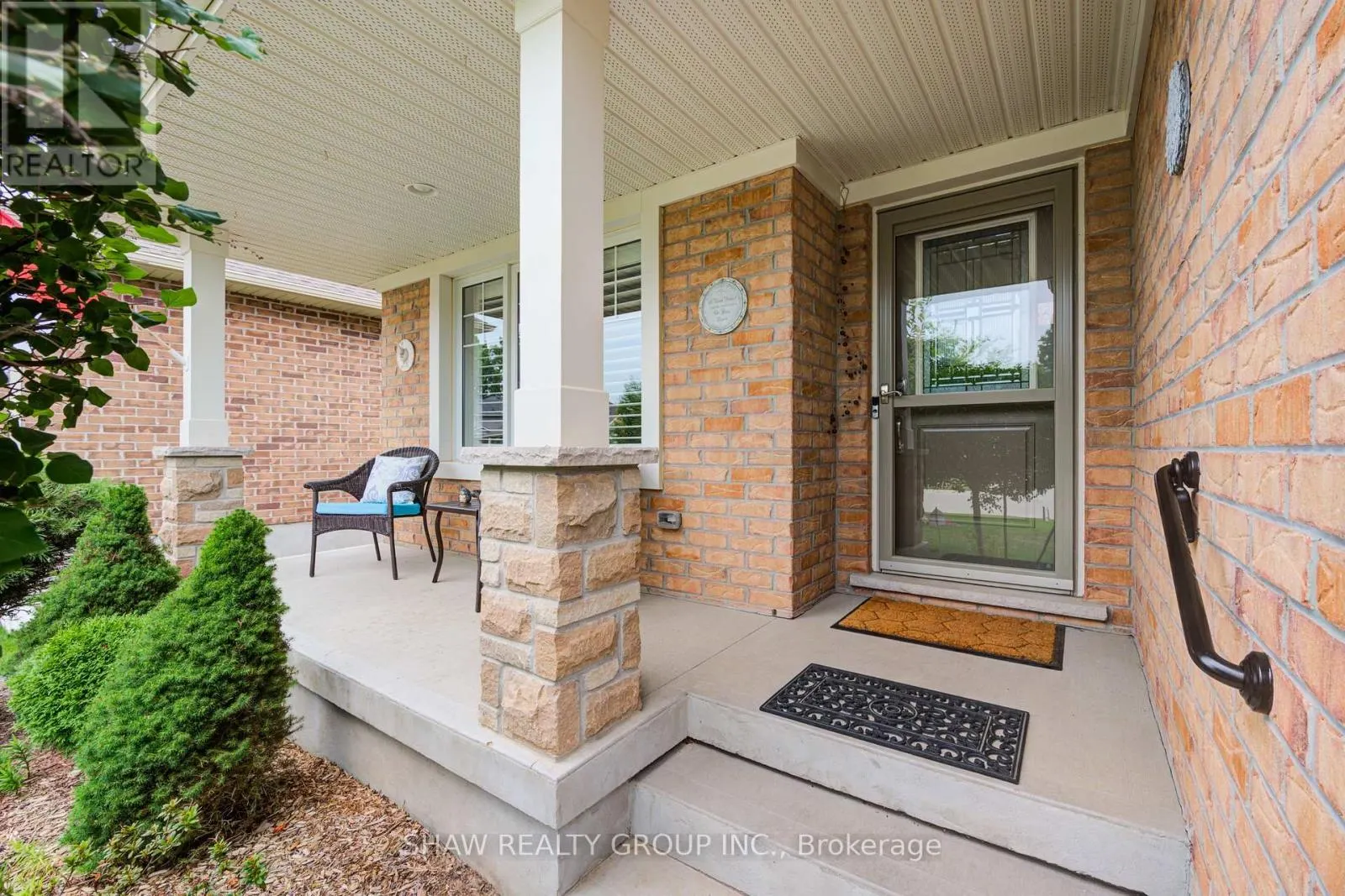 19 COLIN AVENUE