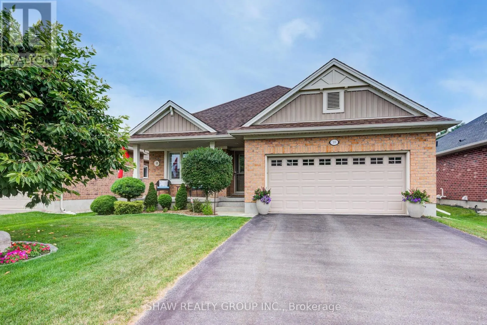 19 COLIN AVENUE