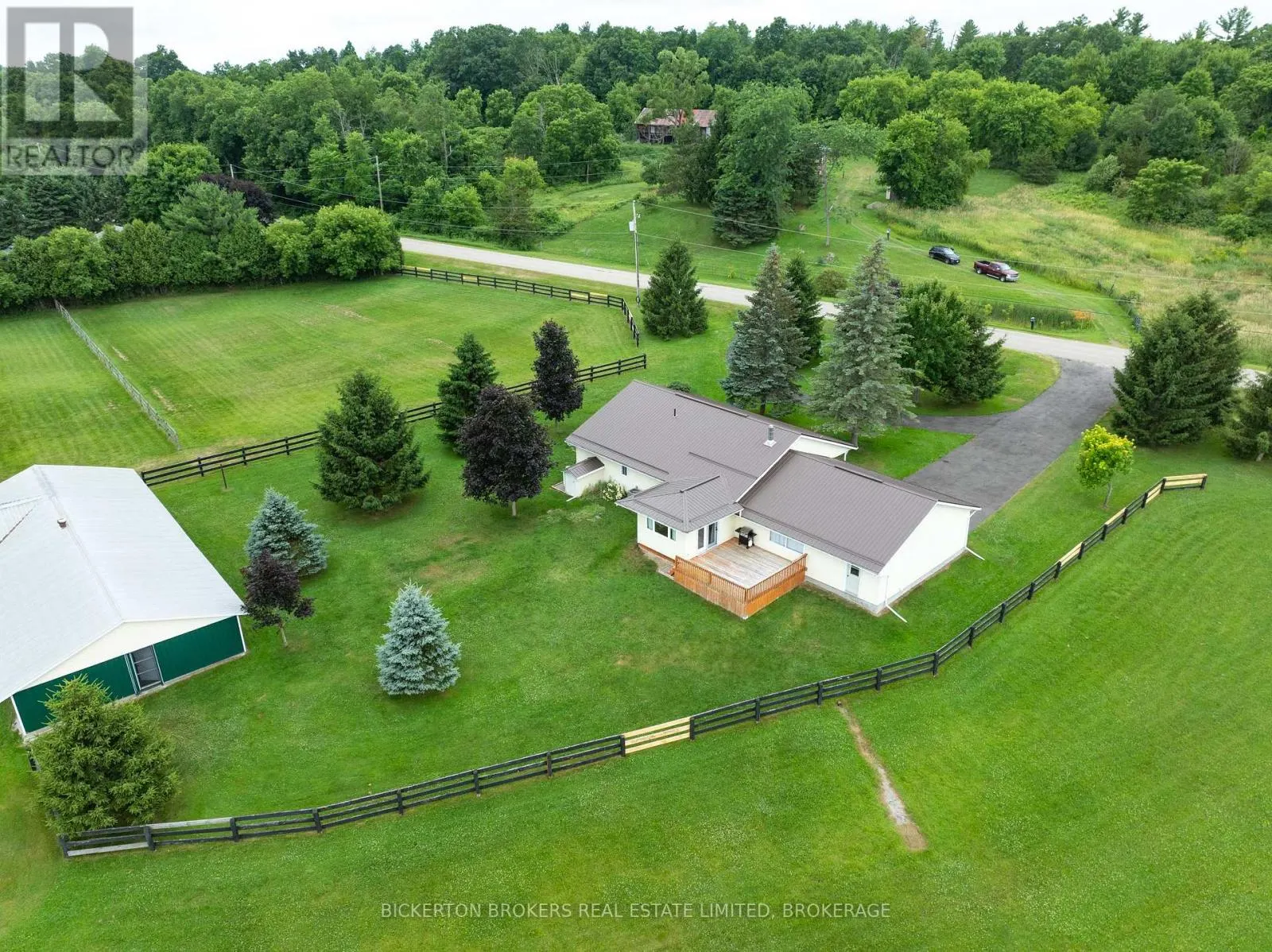 321 ESCOTT/ROCKPORT ROAD