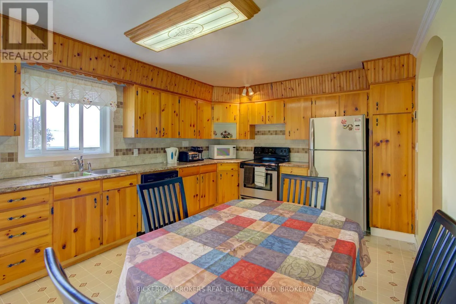 321 ESCOTT/ROCKPORT ROAD