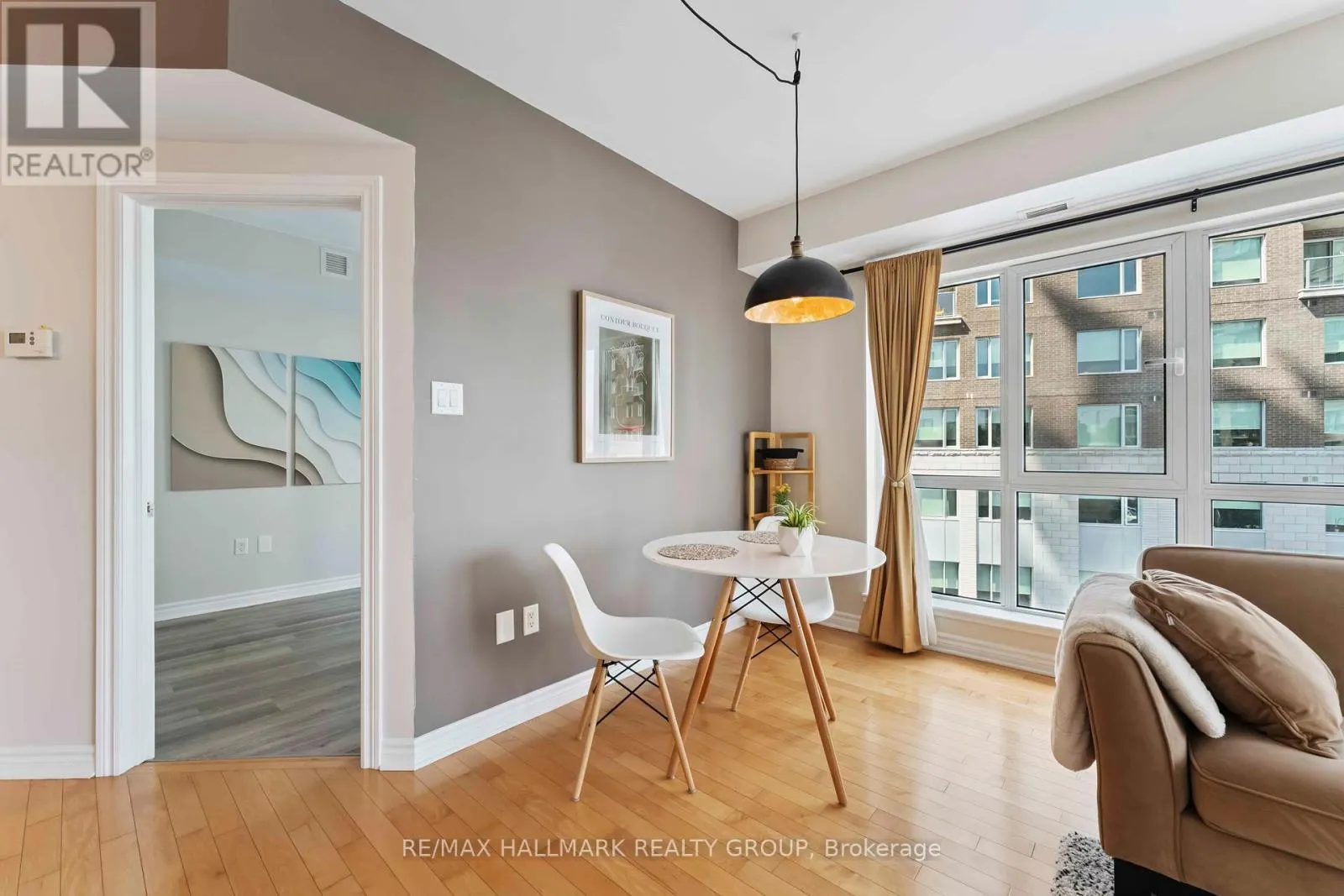 304 - 70 LANDRY STREET
