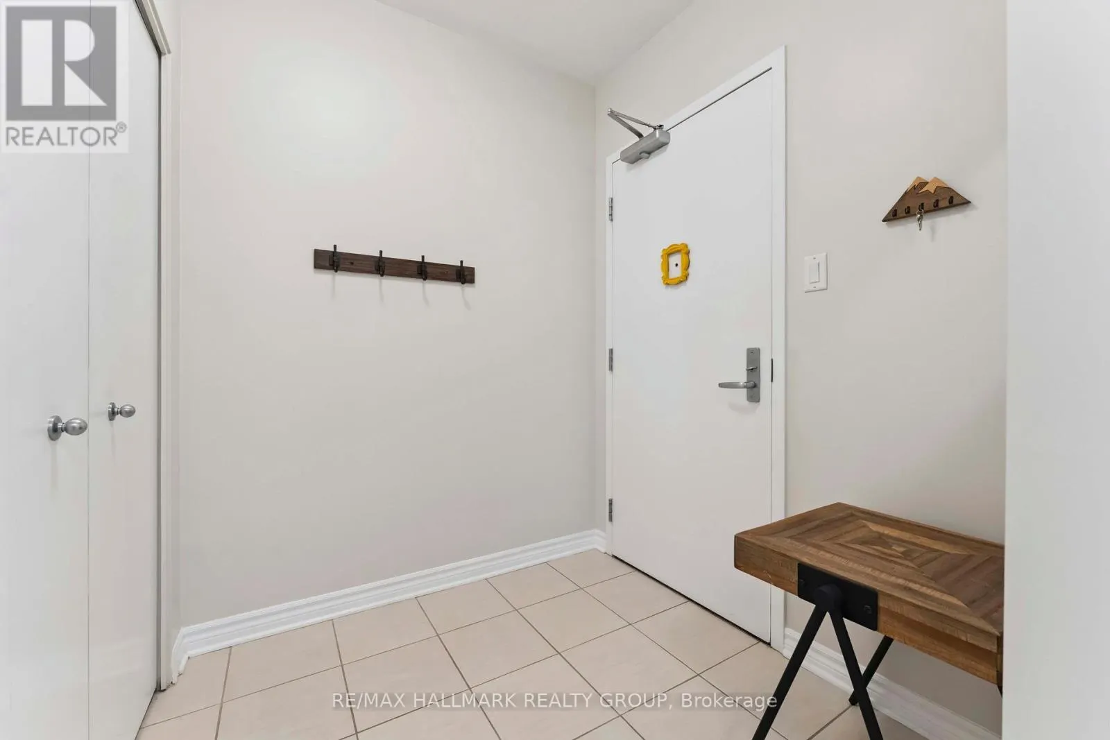 304 - 70 LANDRY STREET