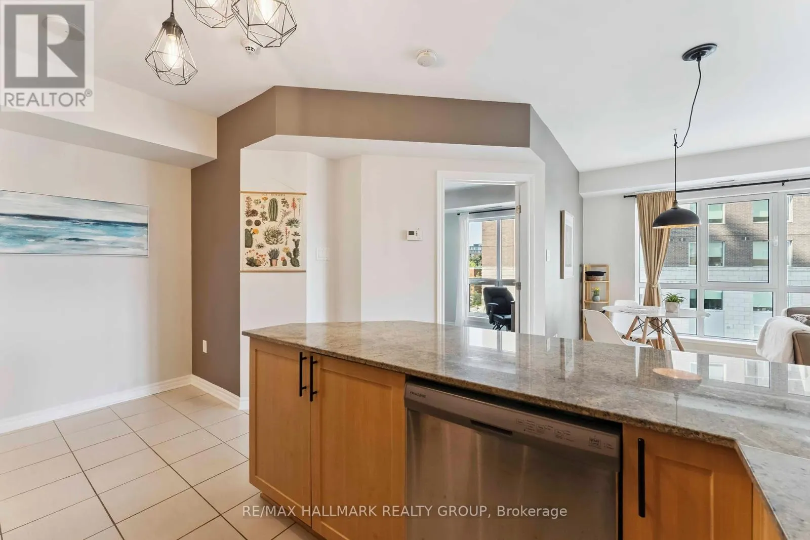 304 - 70 LANDRY STREET