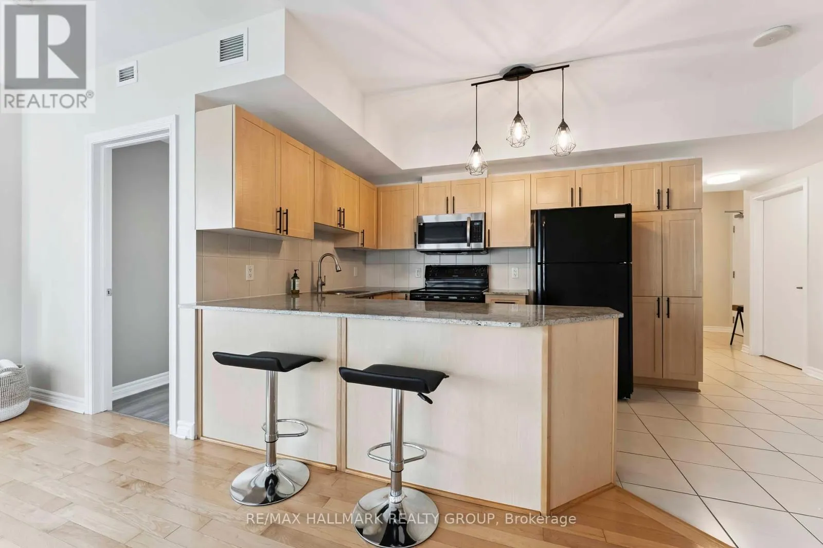 304 - 70 LANDRY STREET