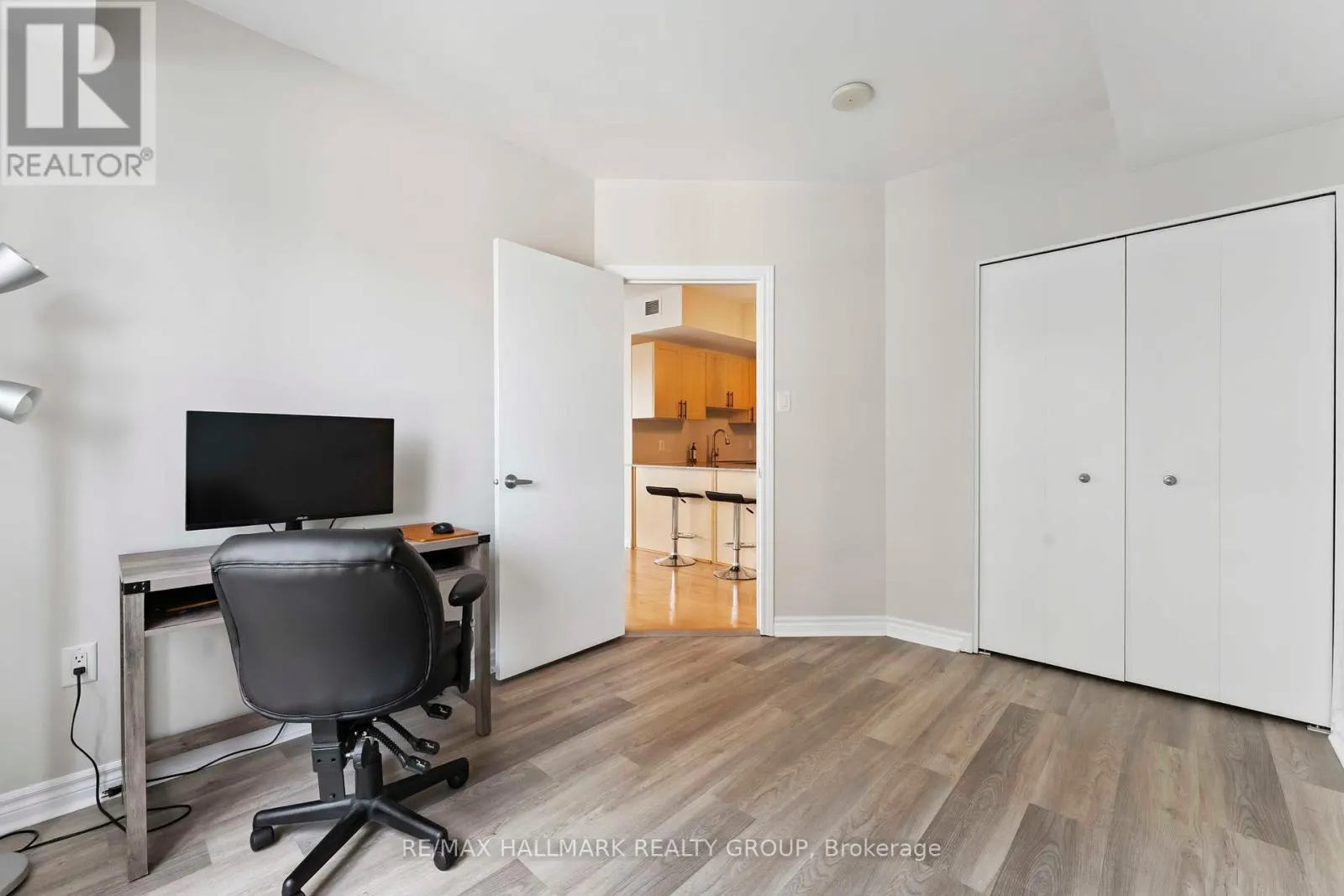 304 - 70 LANDRY STREET