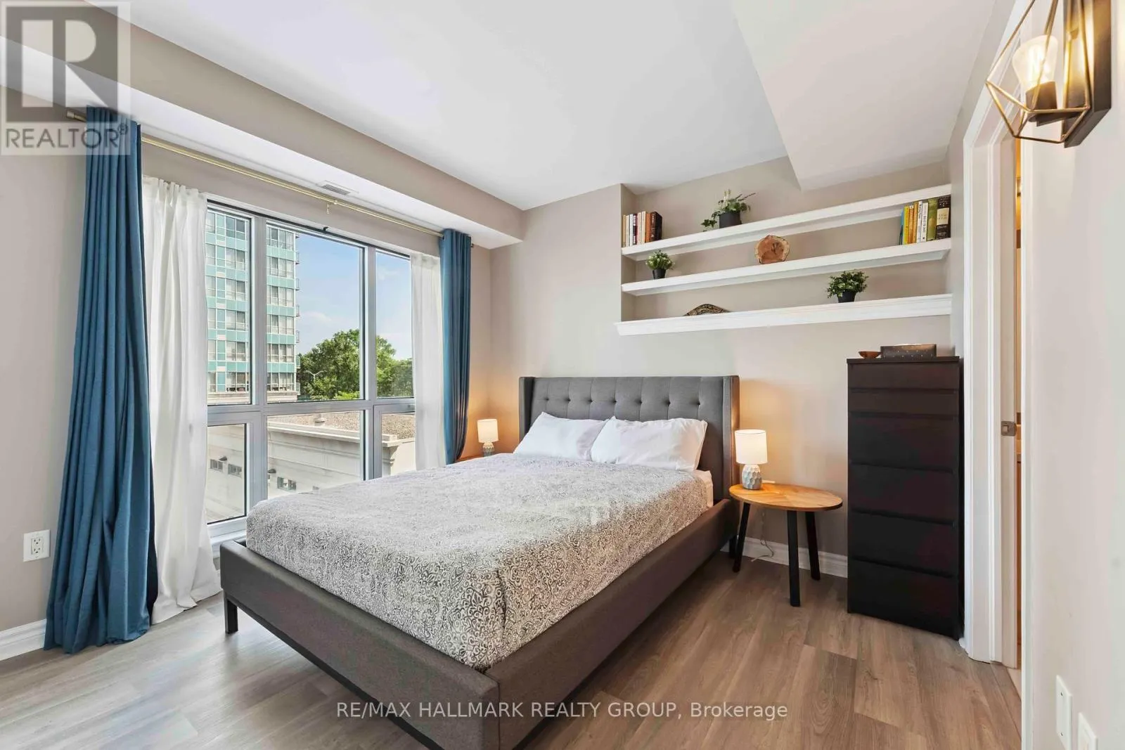 304 - 70 LANDRY STREET