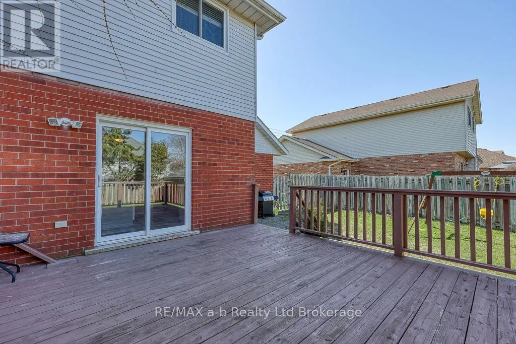 322 LANSDOWNE AVENUE