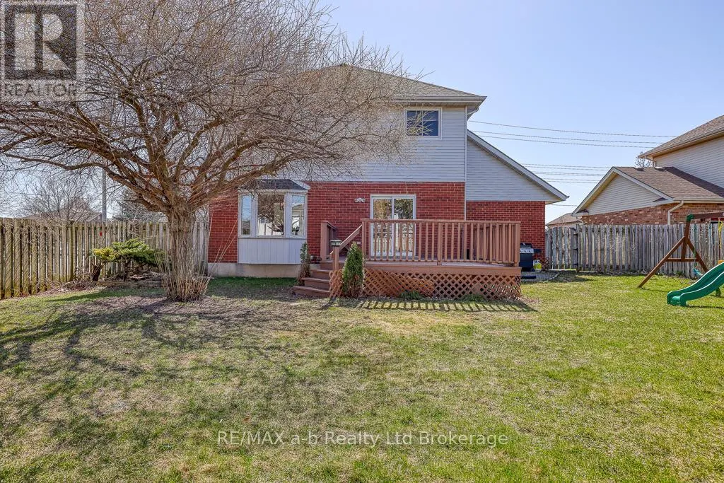 322 LANSDOWNE AVENUE