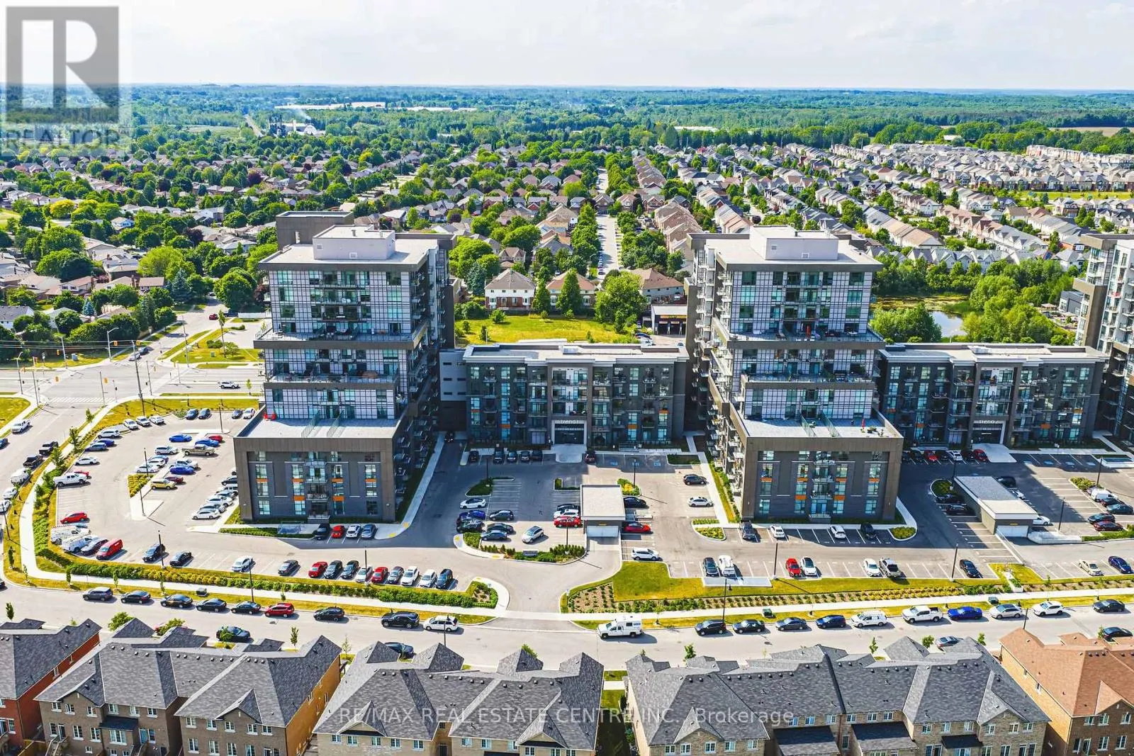 1213 - 450 DUNDAS STREET E