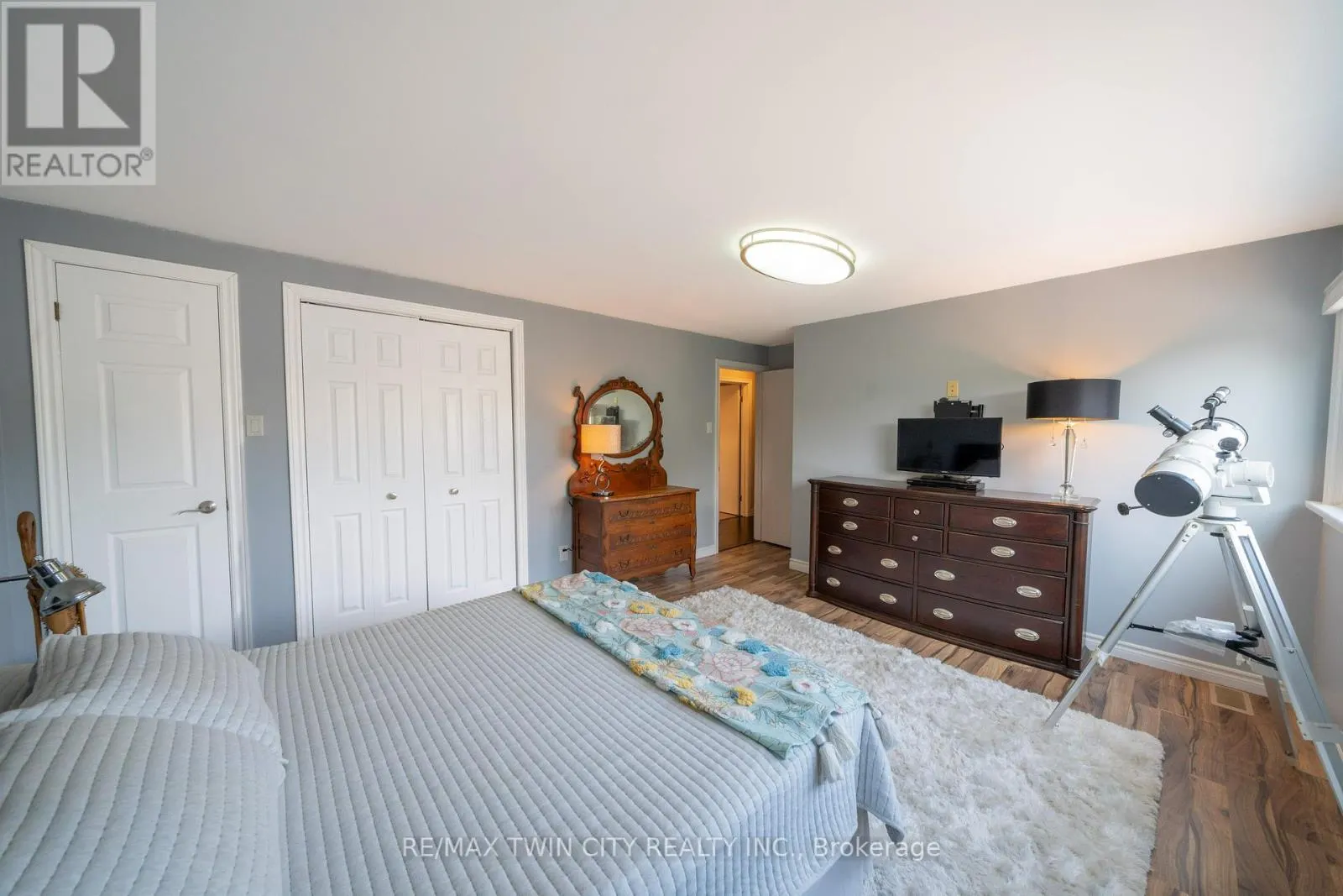 135 ISLINGTON AVENUE