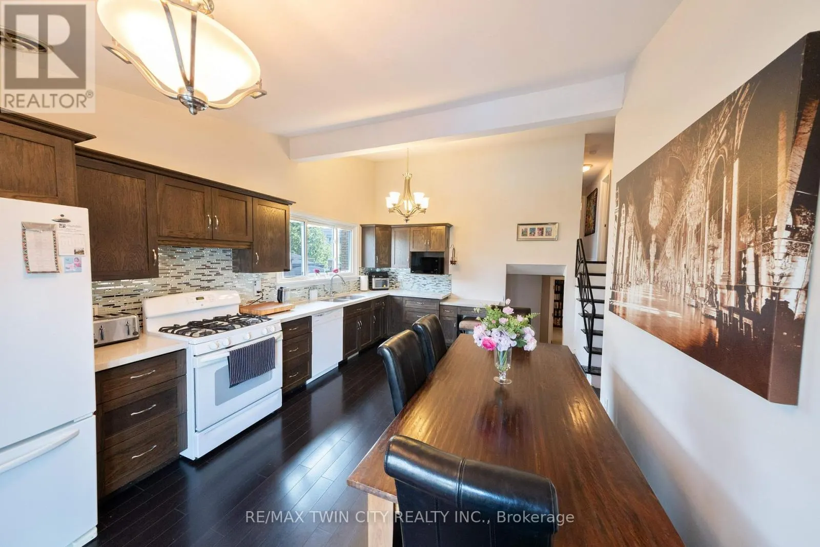 135 ISLINGTON AVENUE