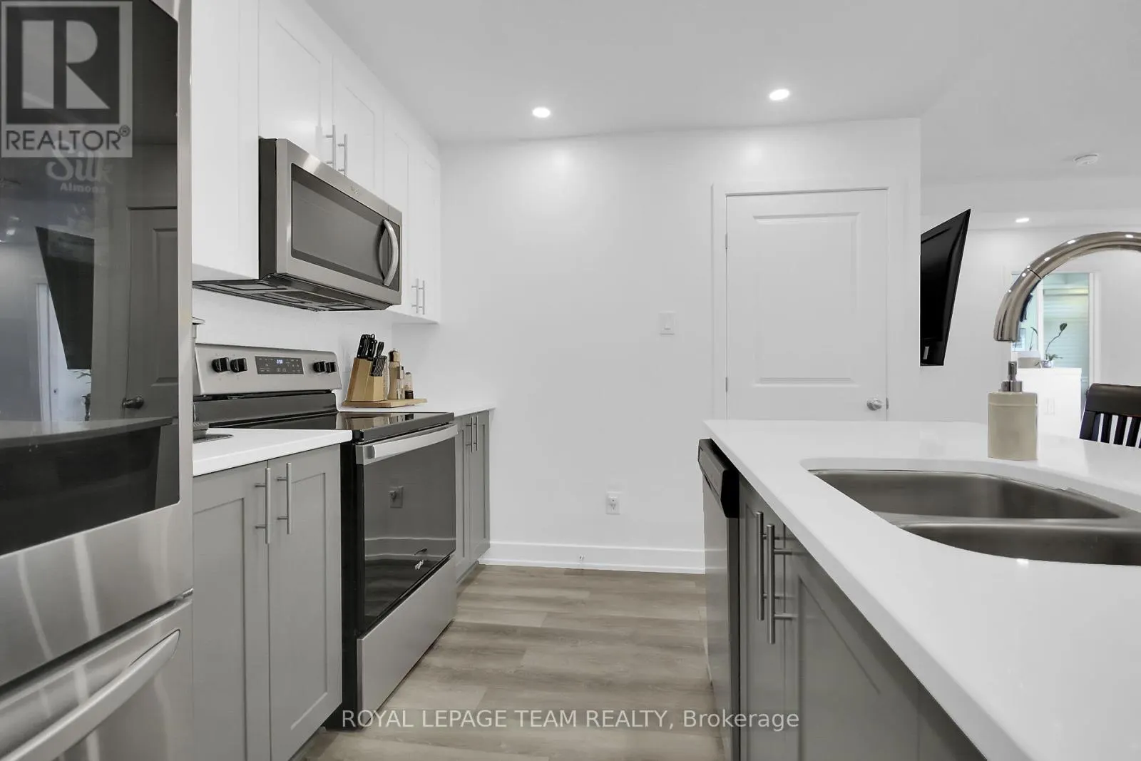 H - 300 TULUM CRESCENT