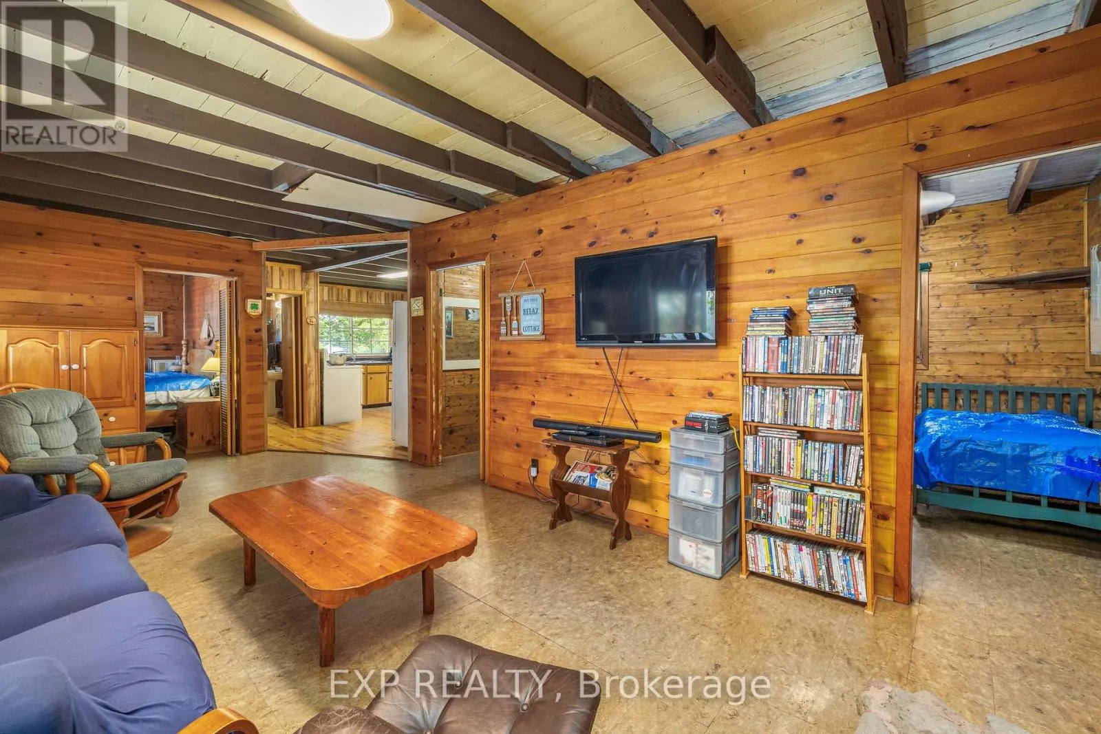 366 HOLLY LANE