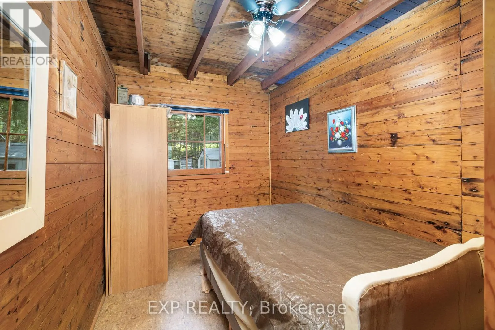 366 HOLLY LANE