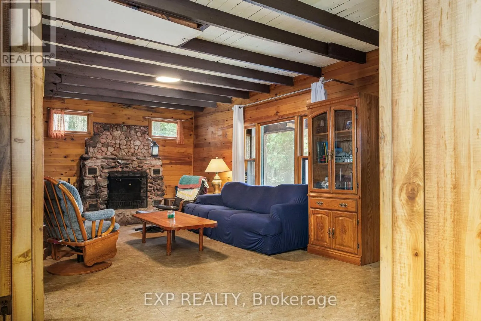 366 HOLLY LANE