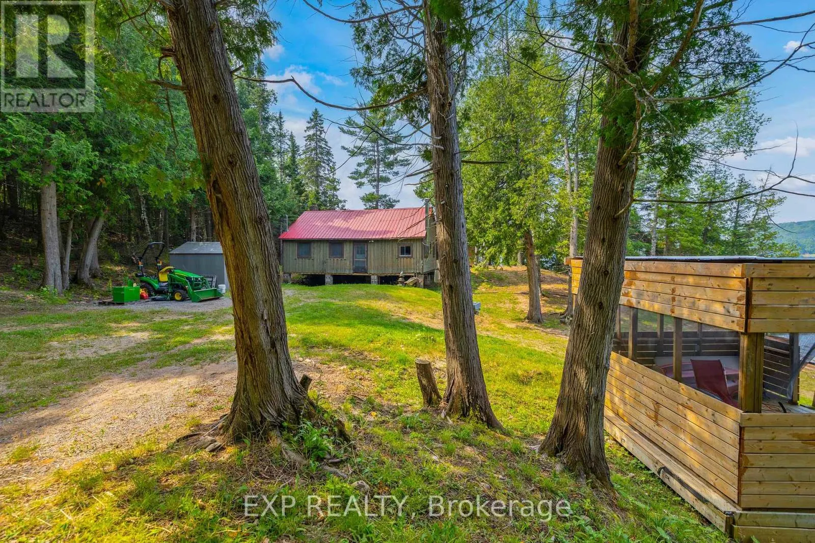 366 HOLLY LANE
