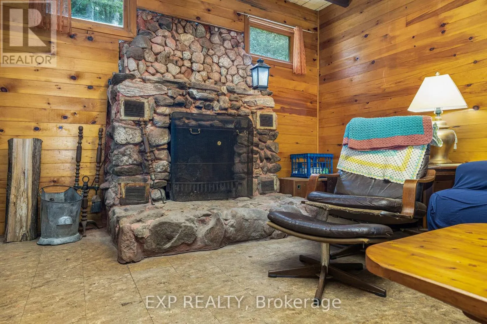 366 HOLLY LANE