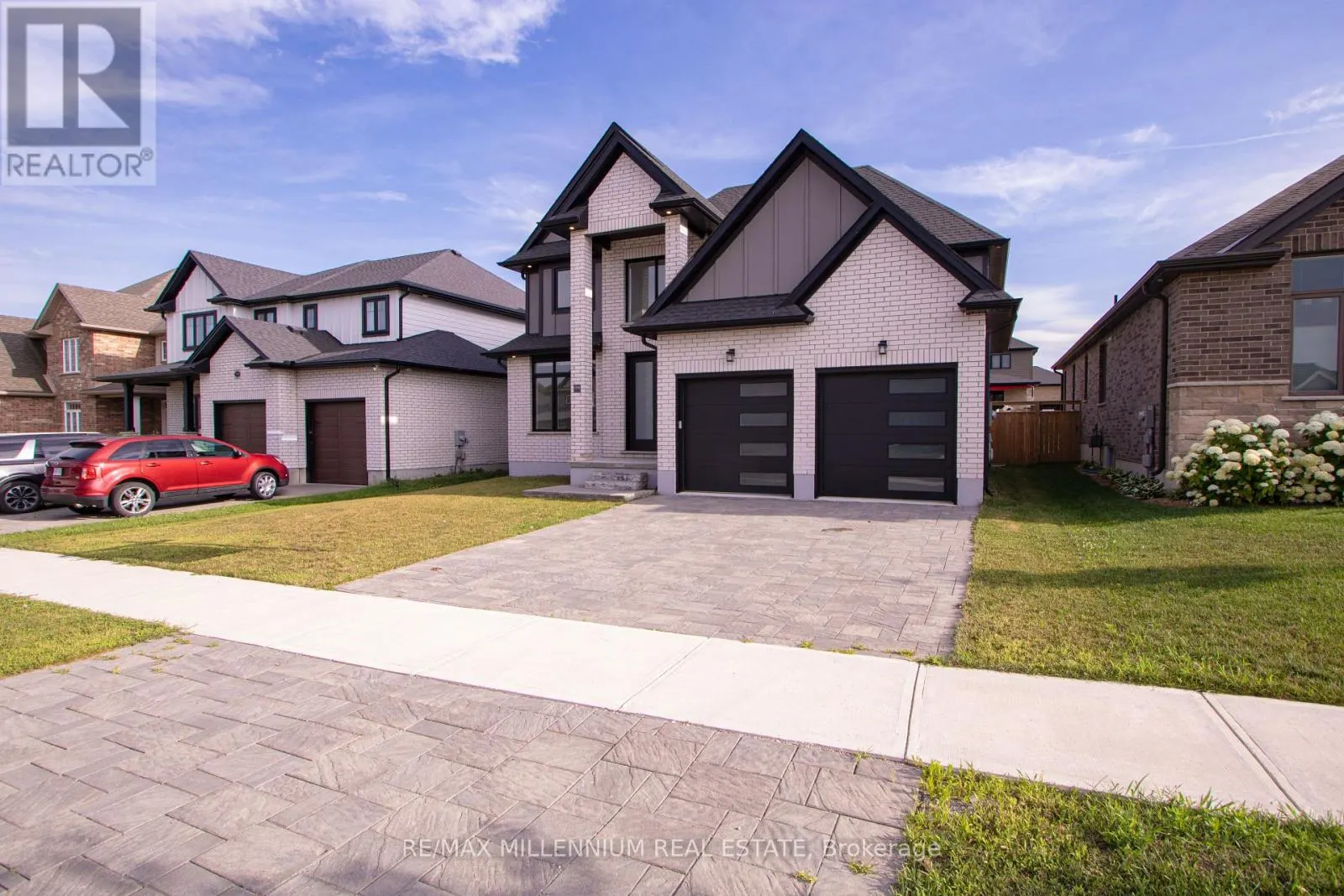 195 BOARDWALK WAY