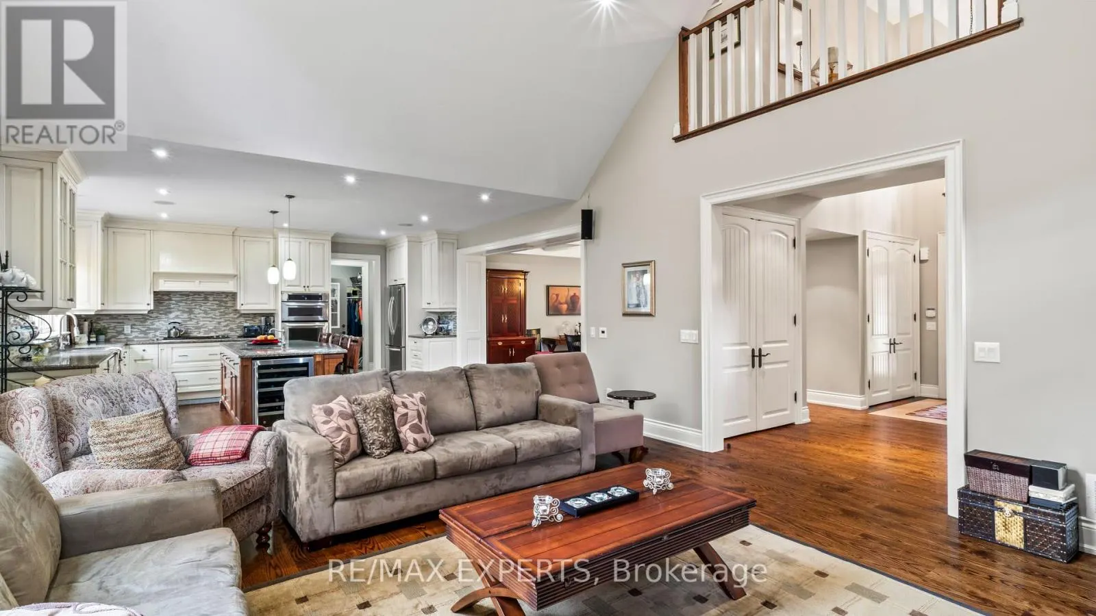 431 MANLEY CRESCENT
