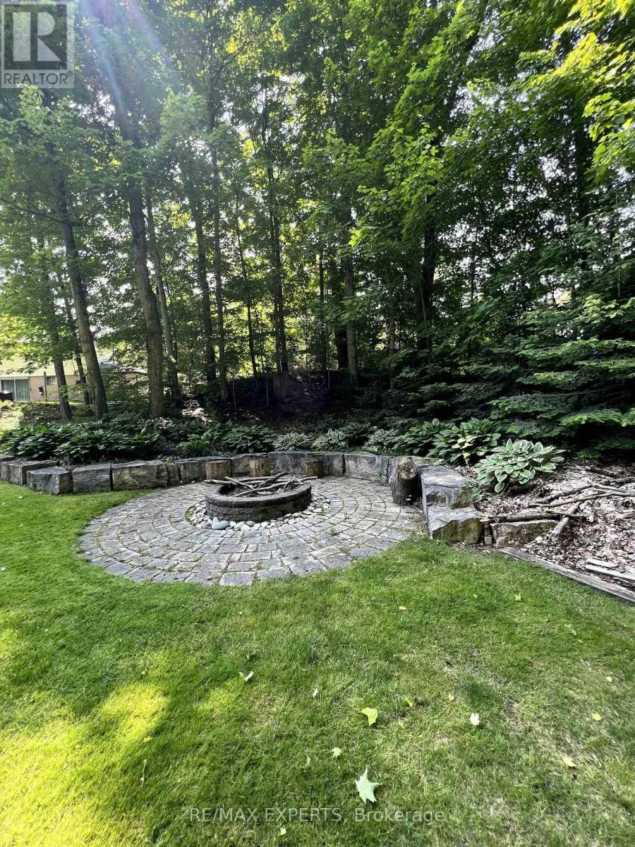 431 MANLEY CRESCENT
