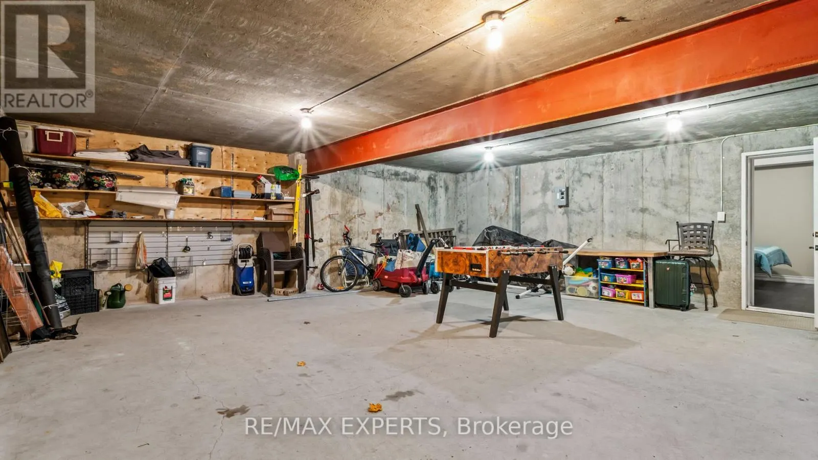 431 MANLEY CRESCENT