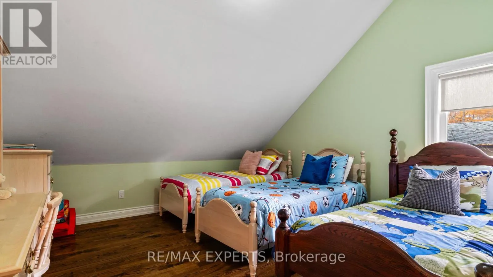 431 MANLEY CRESCENT