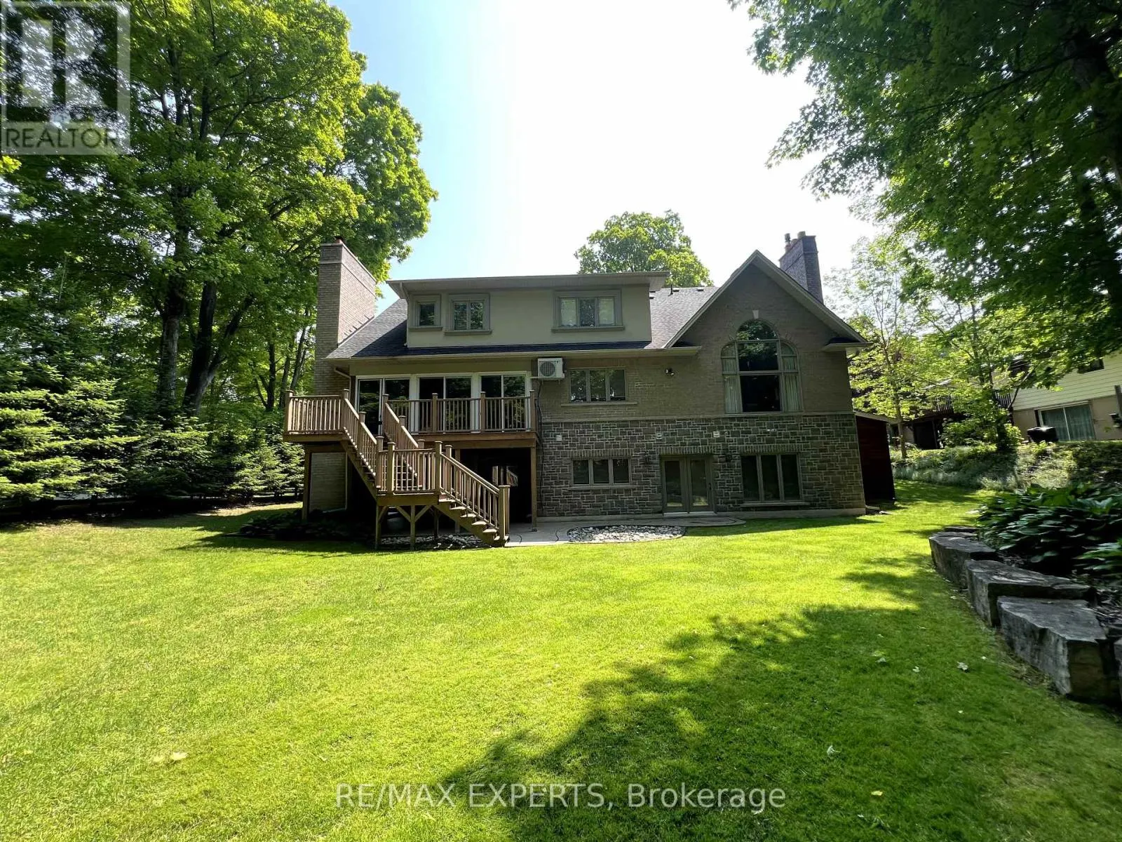 431 MANLEY CRESCENT