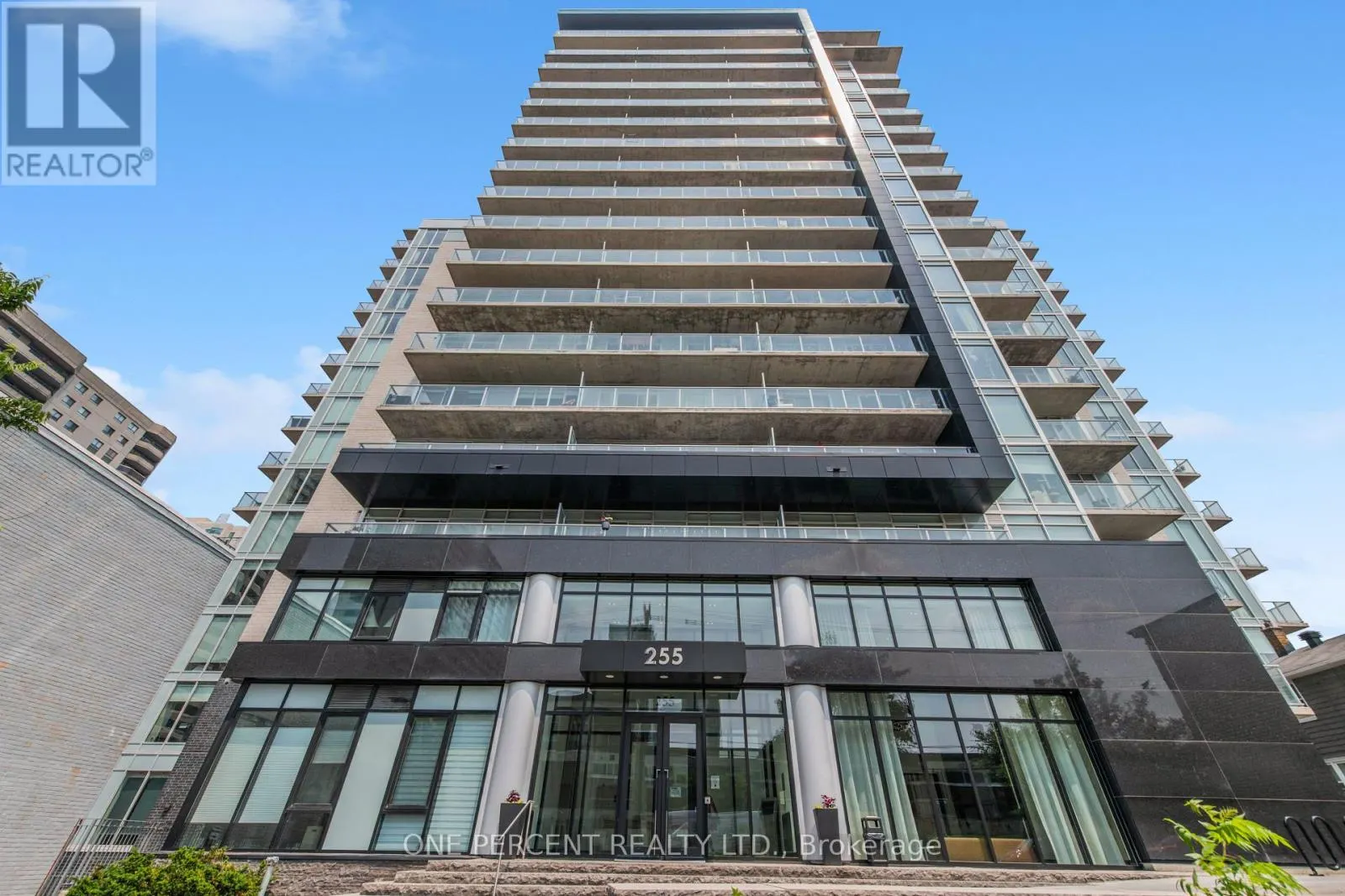 1513 - 255 BAY STREET