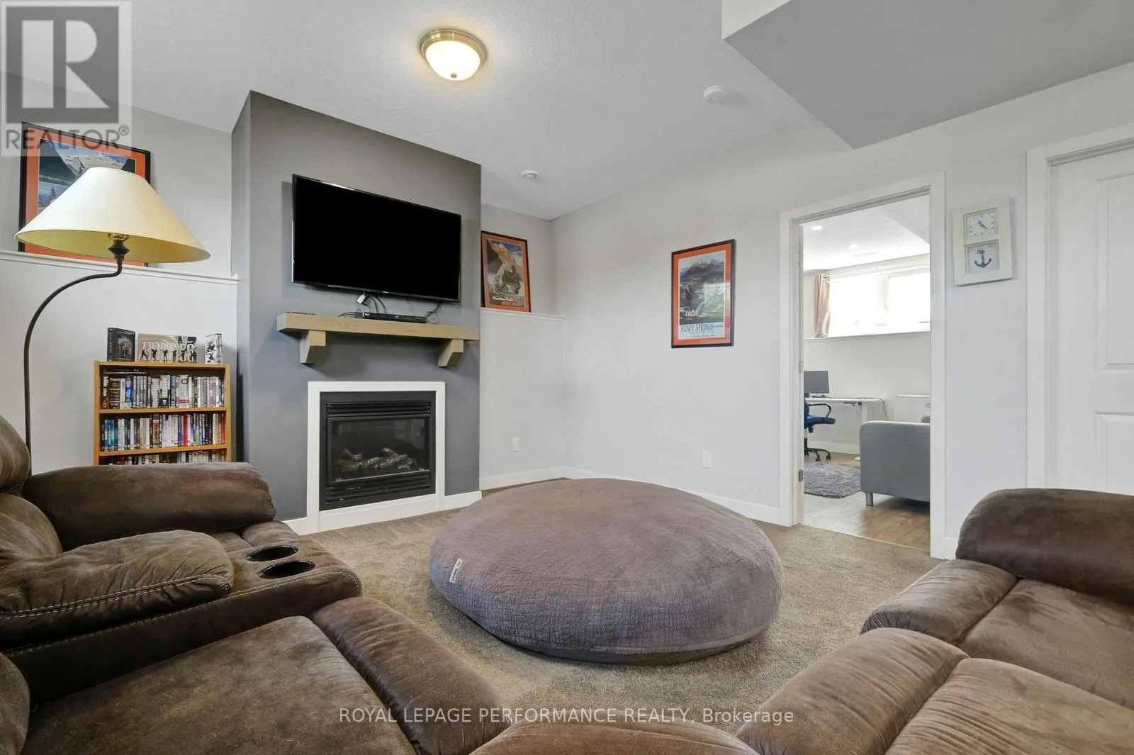 2995 DREW DRIVE