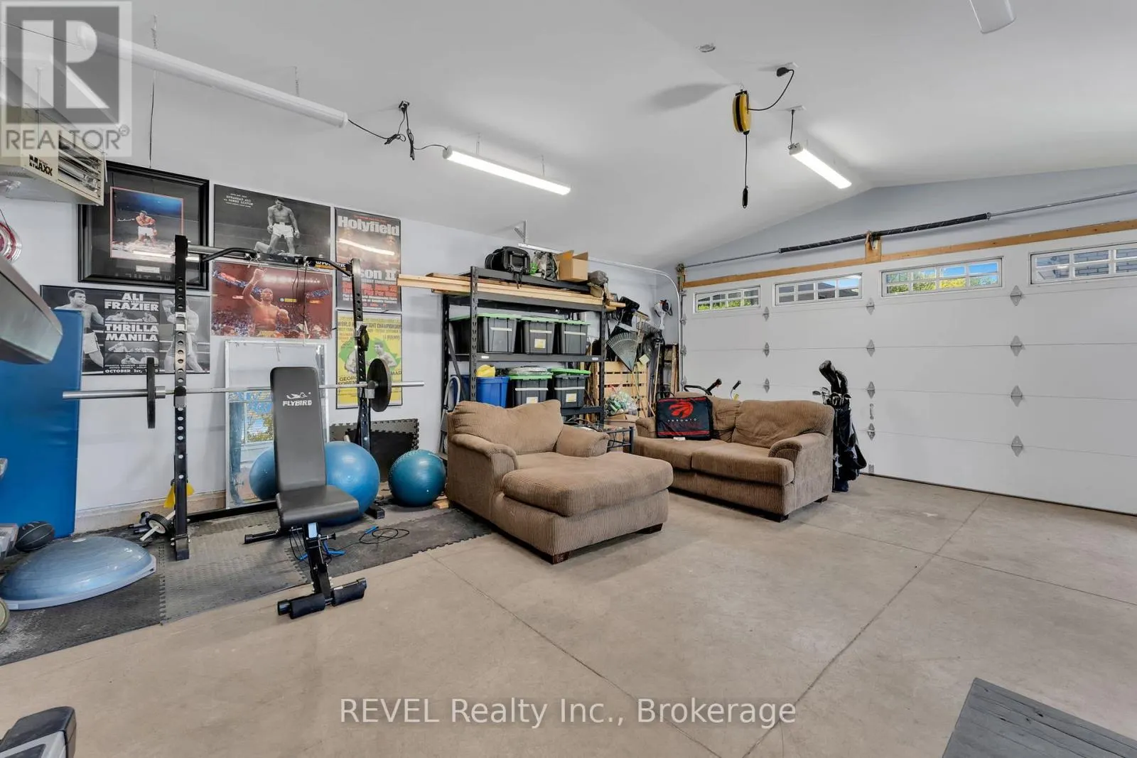 120 ROYAL OAK DRIVE