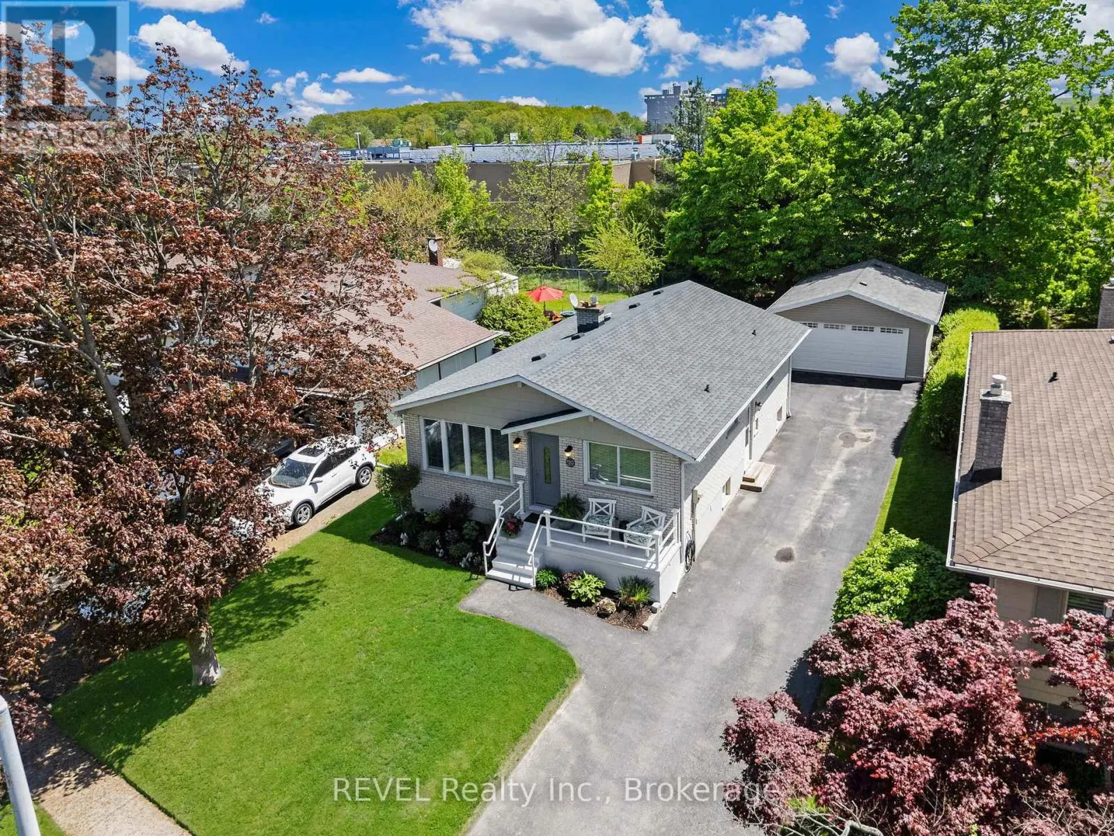 120 ROYAL OAK DRIVE