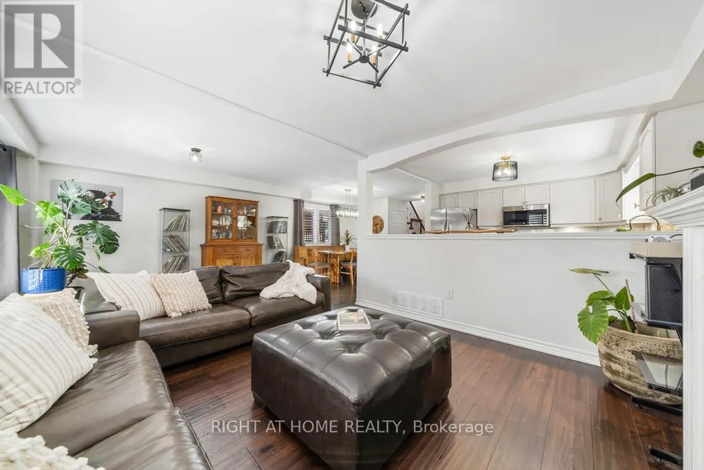 12 VALRIDGE COURT