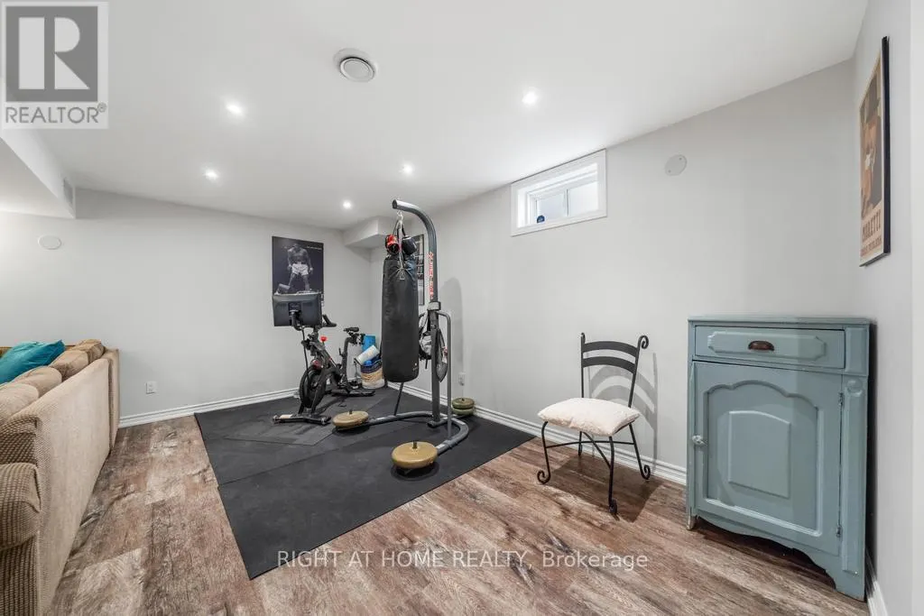 12 VALRIDGE COURT