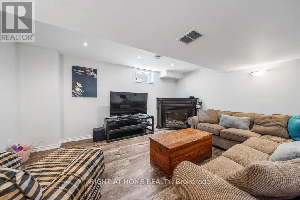 12 VALRIDGE COURT