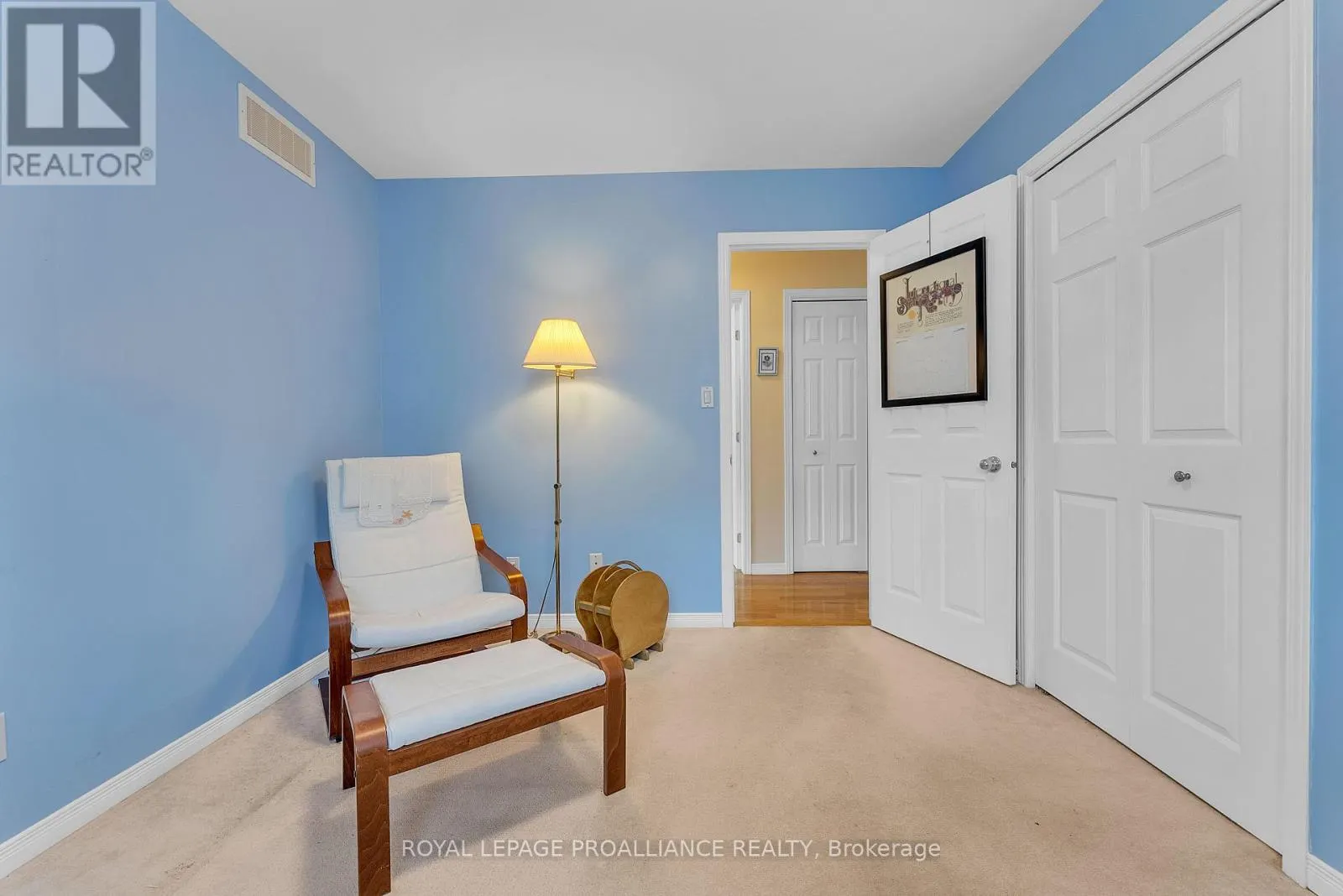17 HEMLOCK CRESCENT