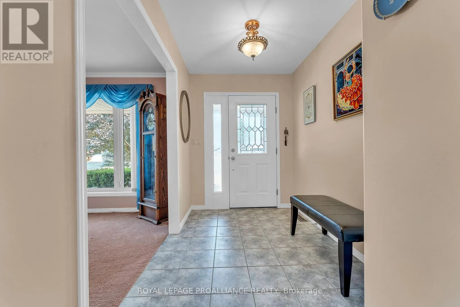 17 HEMLOCK CRESCENT
