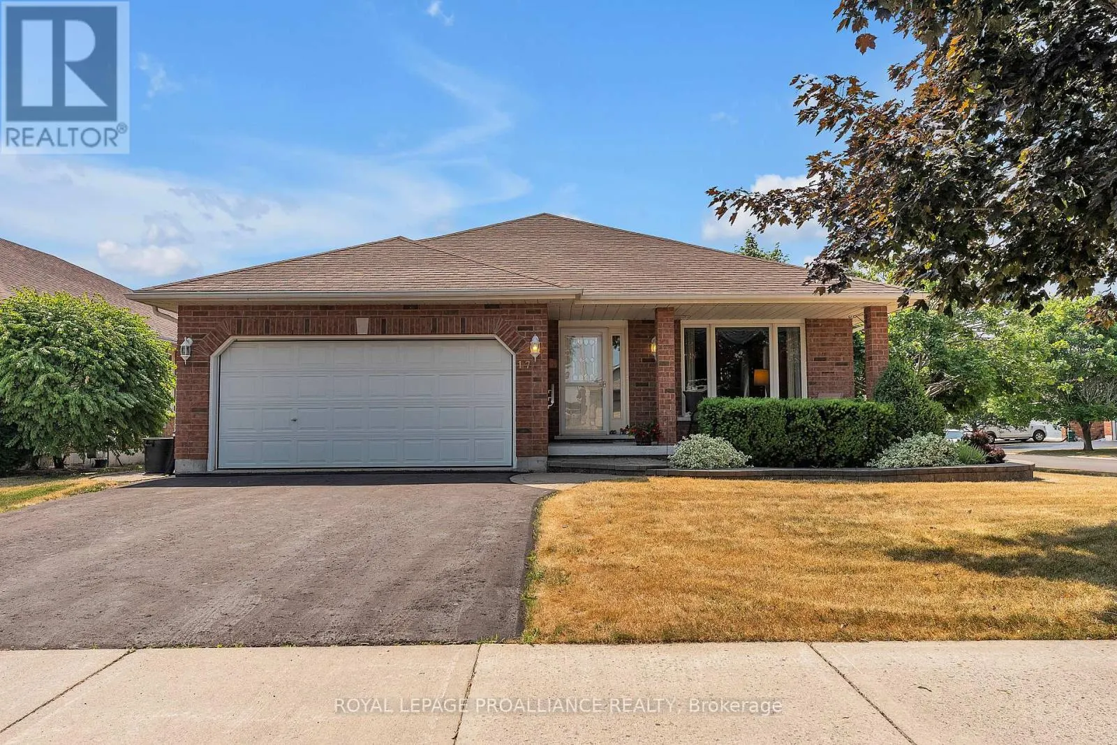 17 HEMLOCK CRESCENT