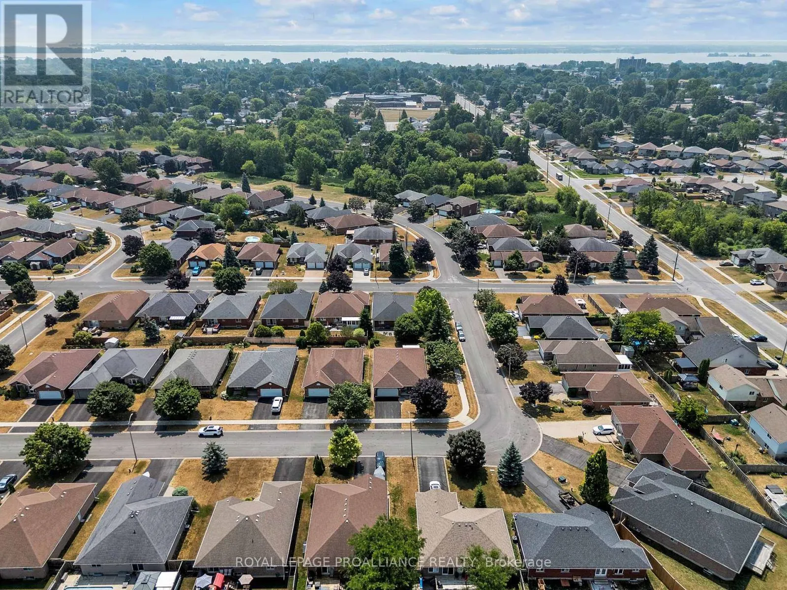 17 HEMLOCK CRESCENT