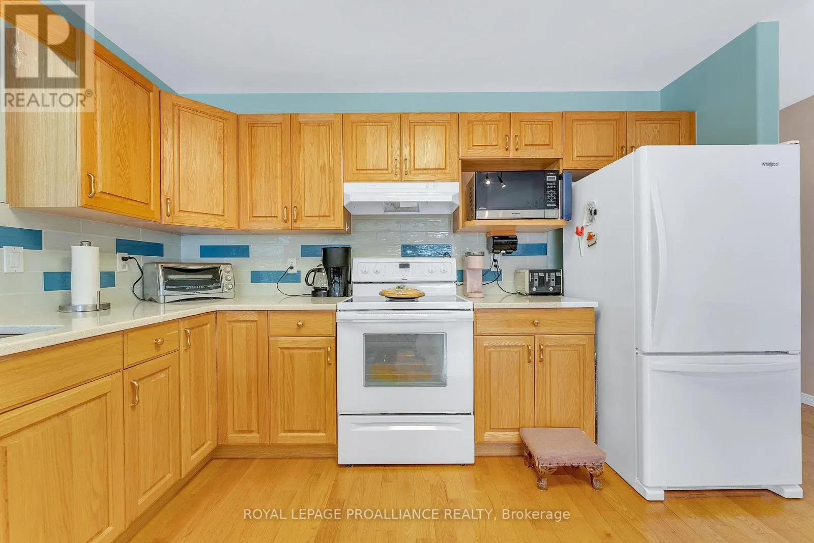 17 HEMLOCK CRESCENT