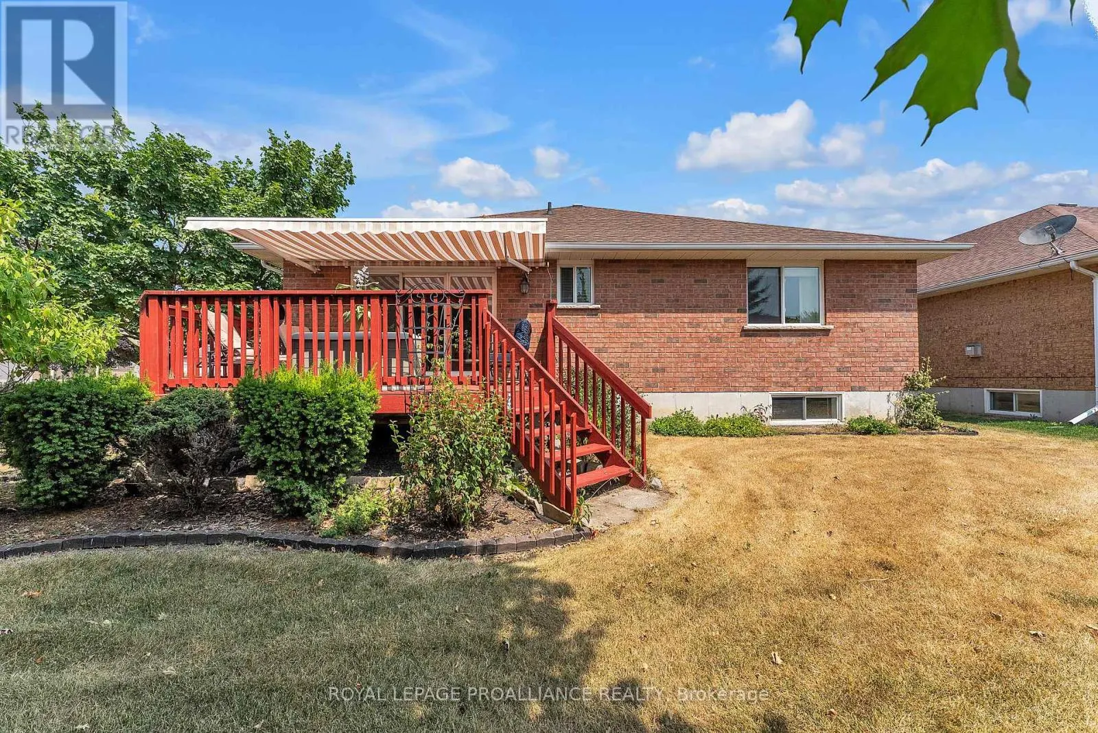 17 HEMLOCK CRESCENT