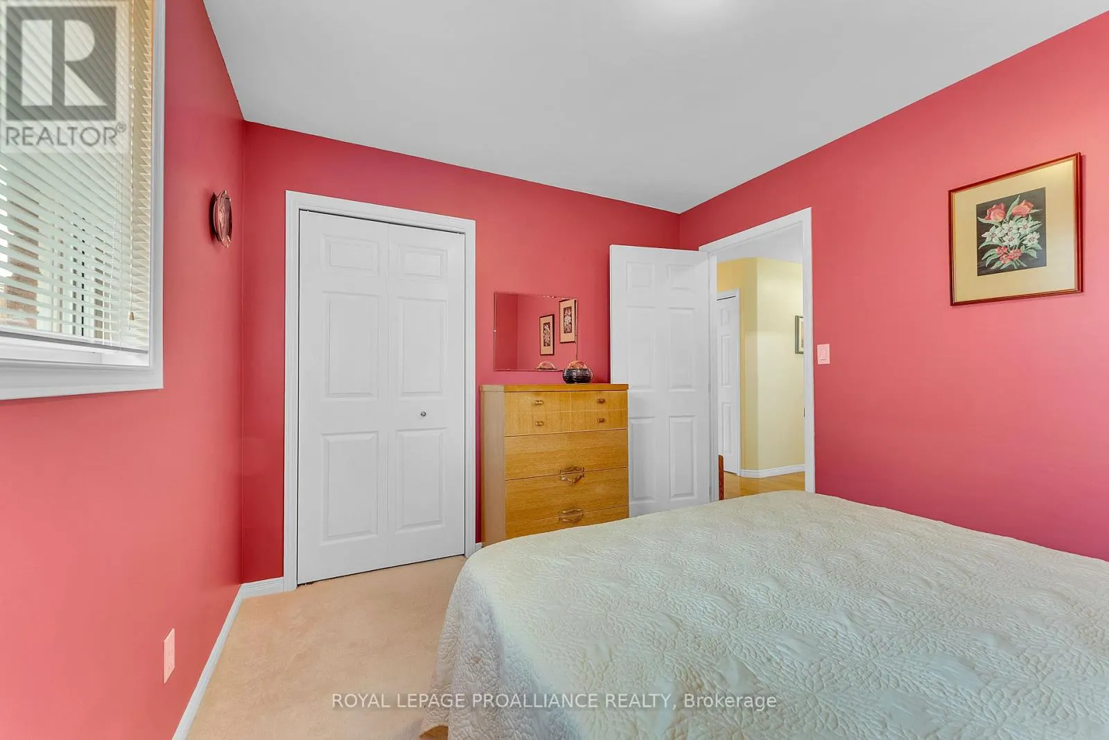 17 HEMLOCK CRESCENT