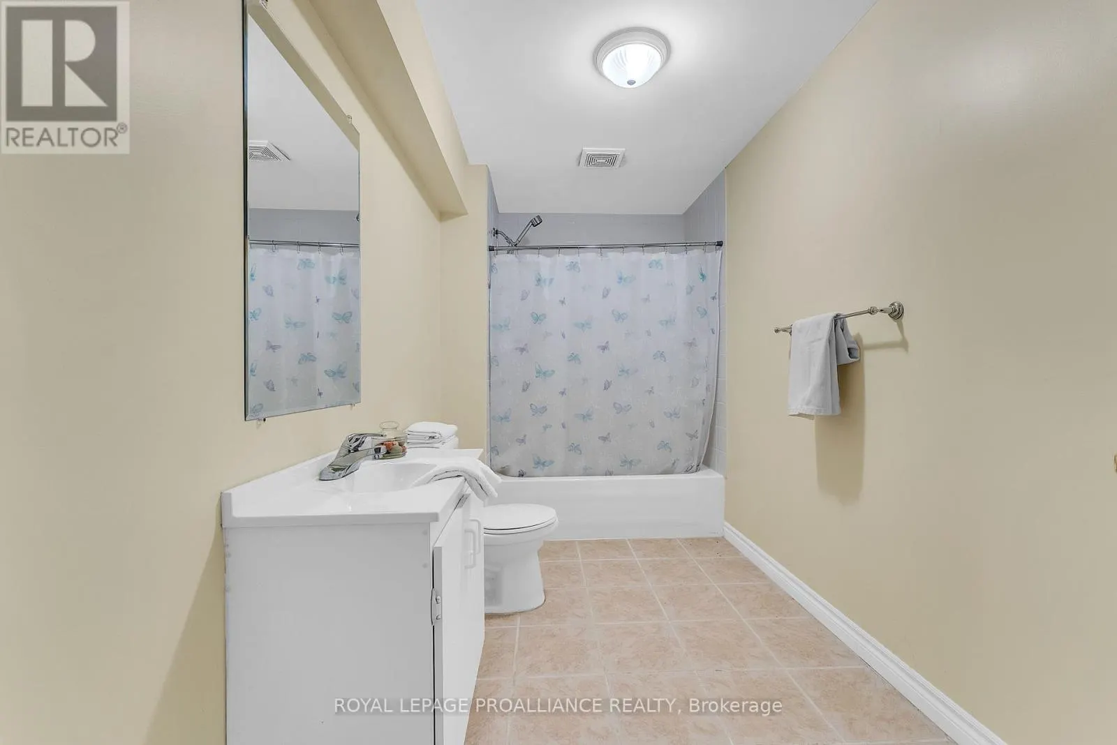 17 HEMLOCK CRESCENT