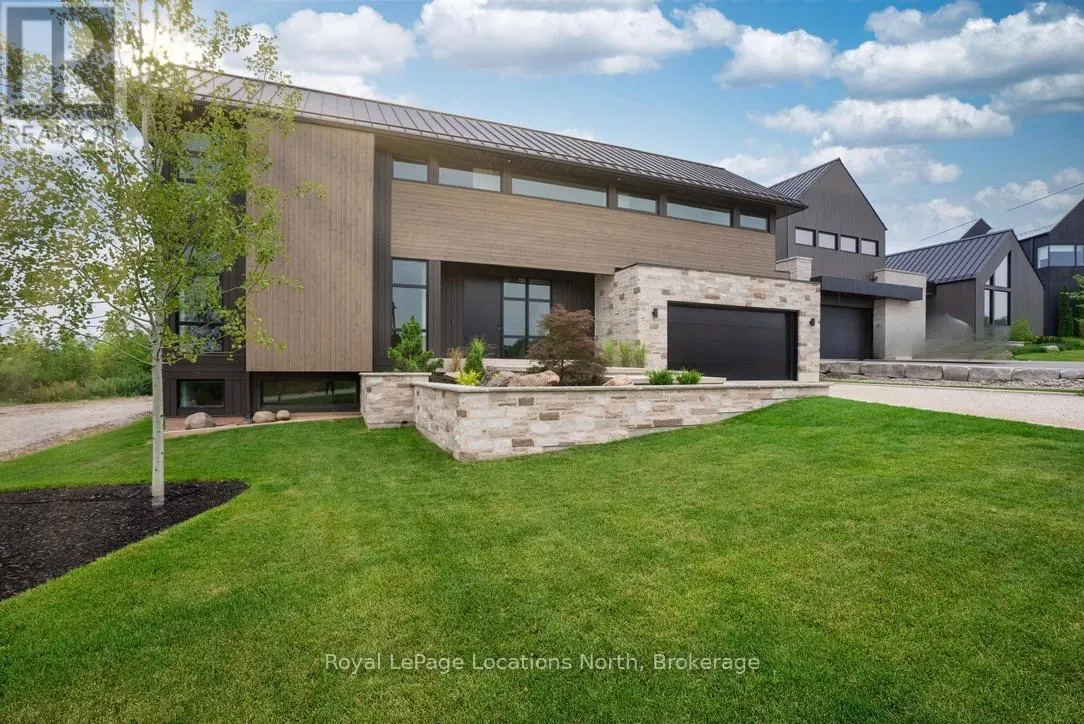 104 MARYWARD CRESCENT