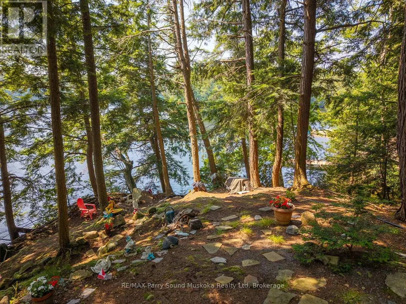 20 PENINSULA TRAIL