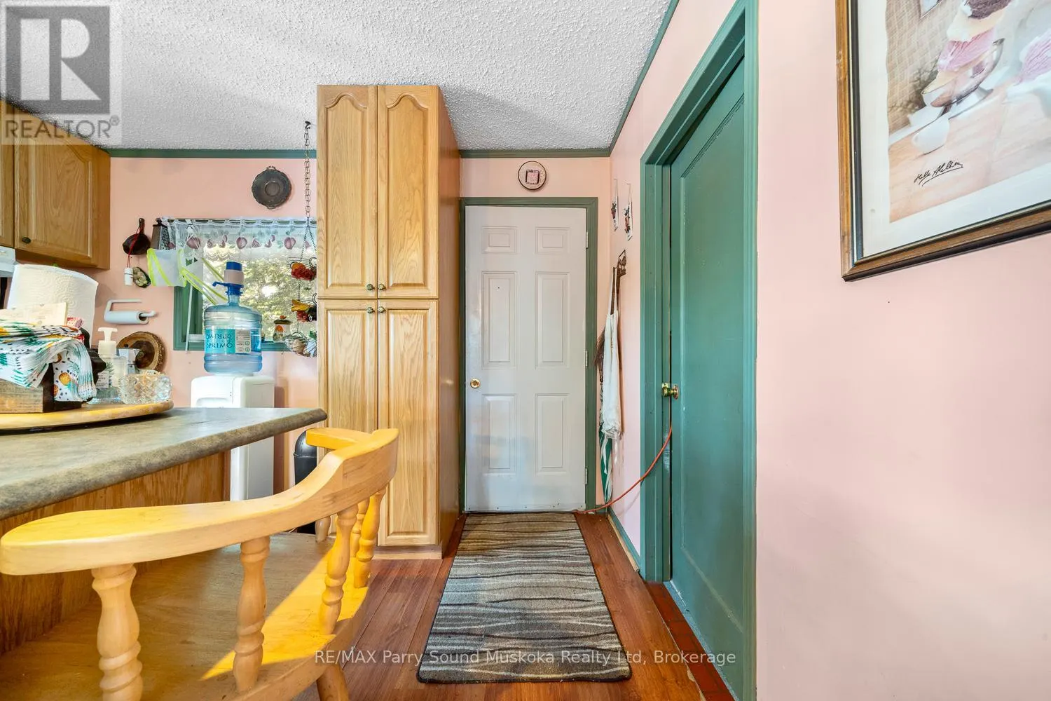 20 PENINSULA TRAIL