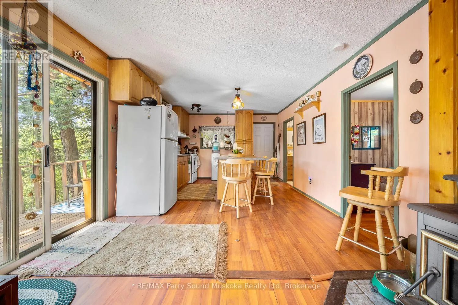 20 PENINSULA TRAIL