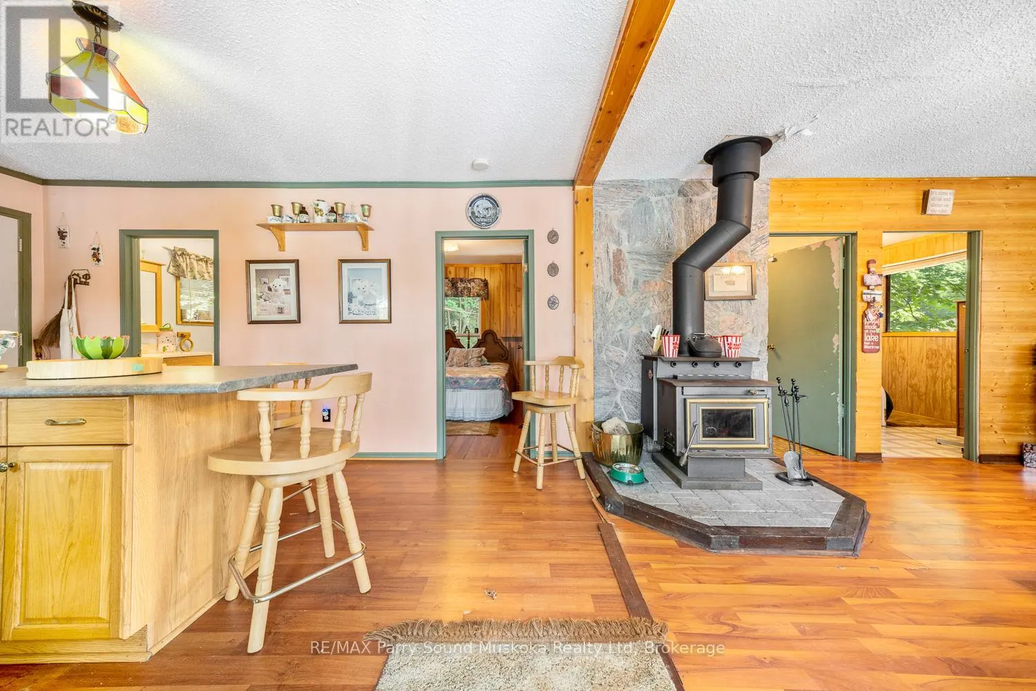 20 PENINSULA TRAIL