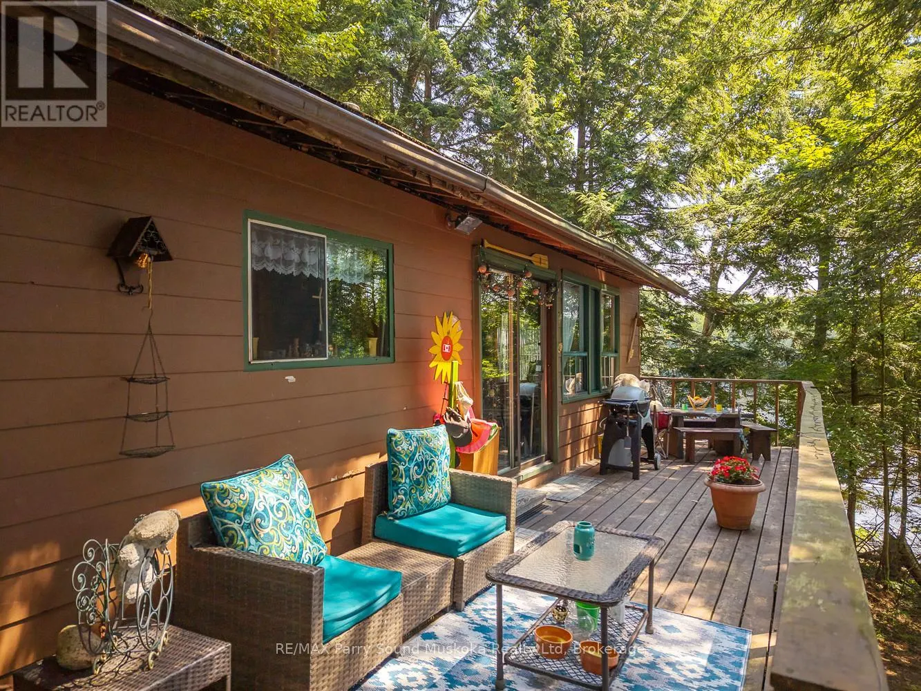 20 PENINSULA TRAIL