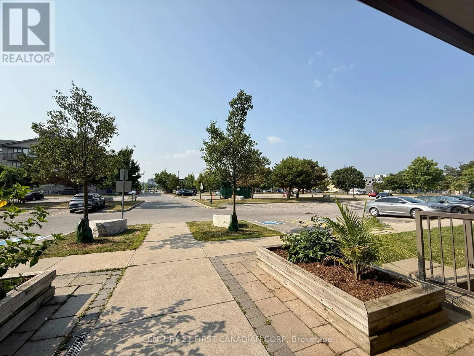 210 - 9 JACKSWAY CRESCENT, #210