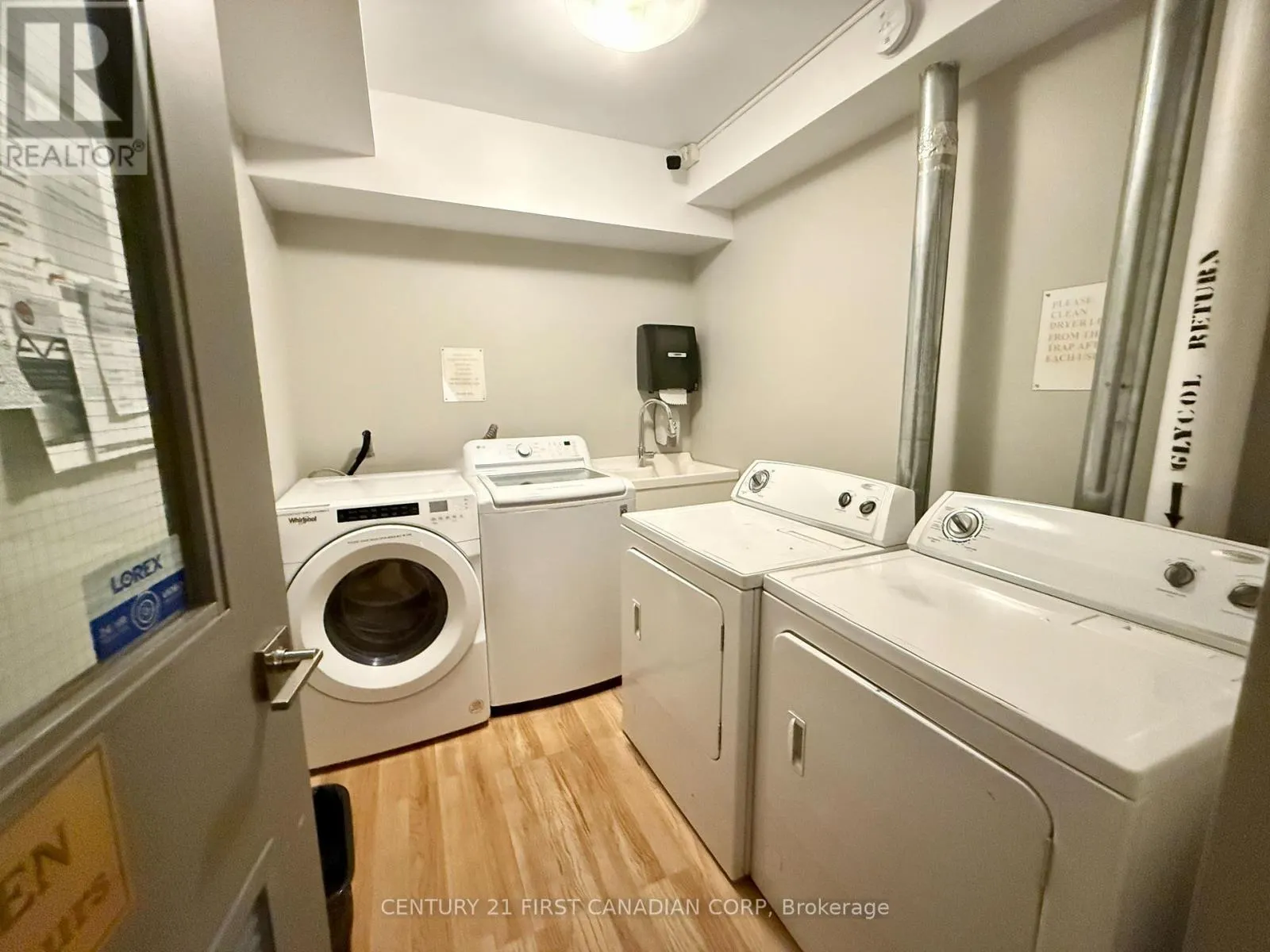 210 - 9 JACKSWAY CRESCENT, #210